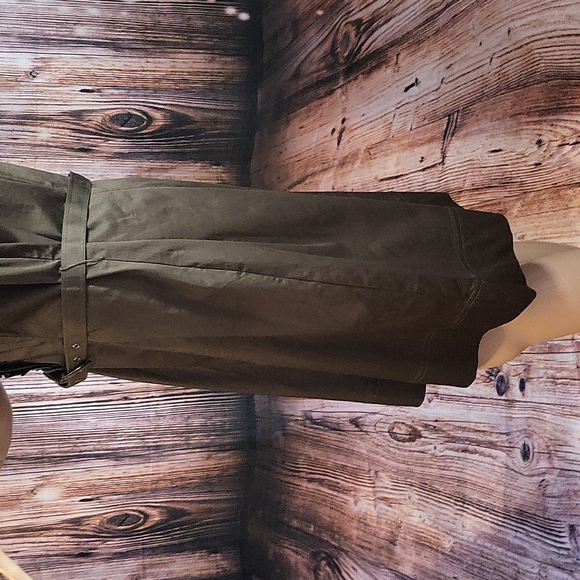 NWOT New York & Company Women's Puffed Sleeve Ruffle-V-Neck W/Belt Size 12 - Picture 8 of 14